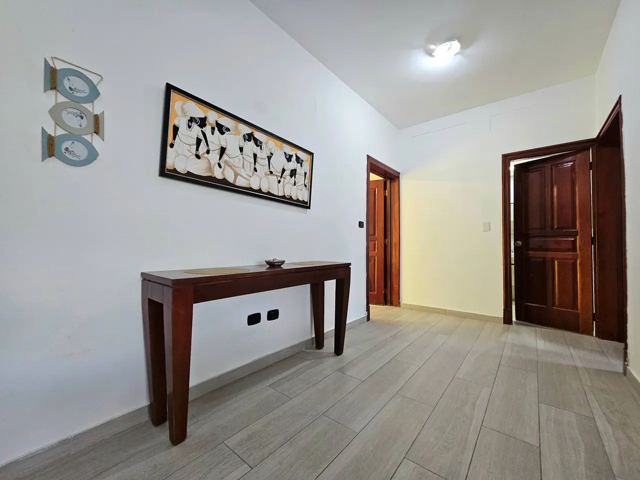 Alma, adults only: Living room