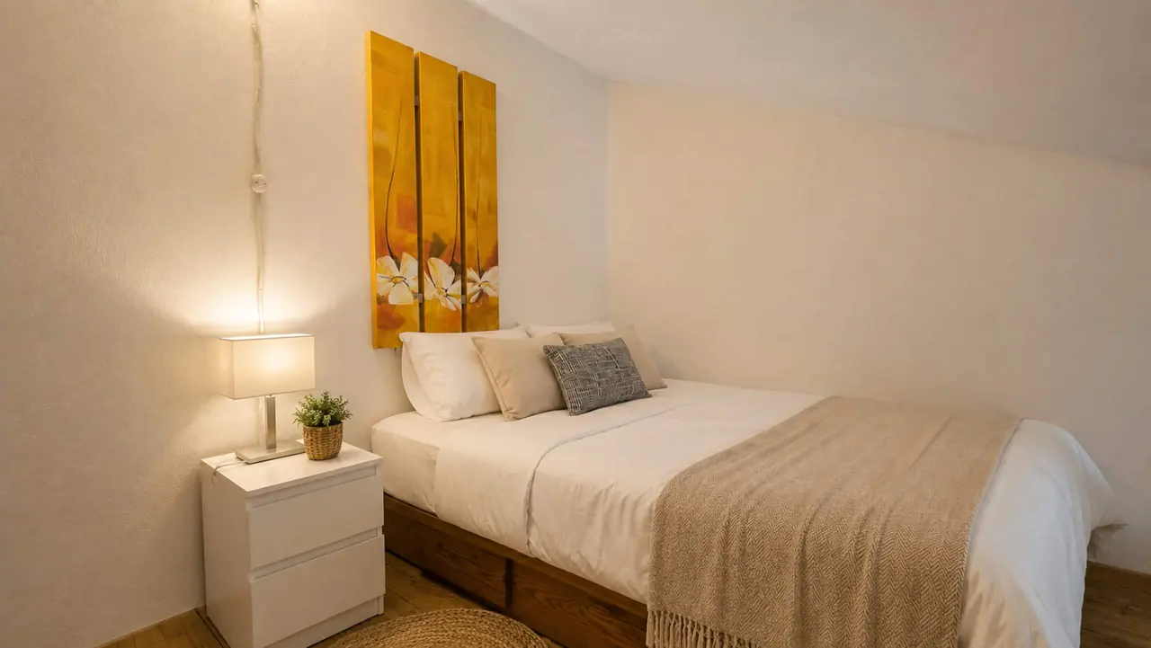 Cadaqués sur la plage: Chambres