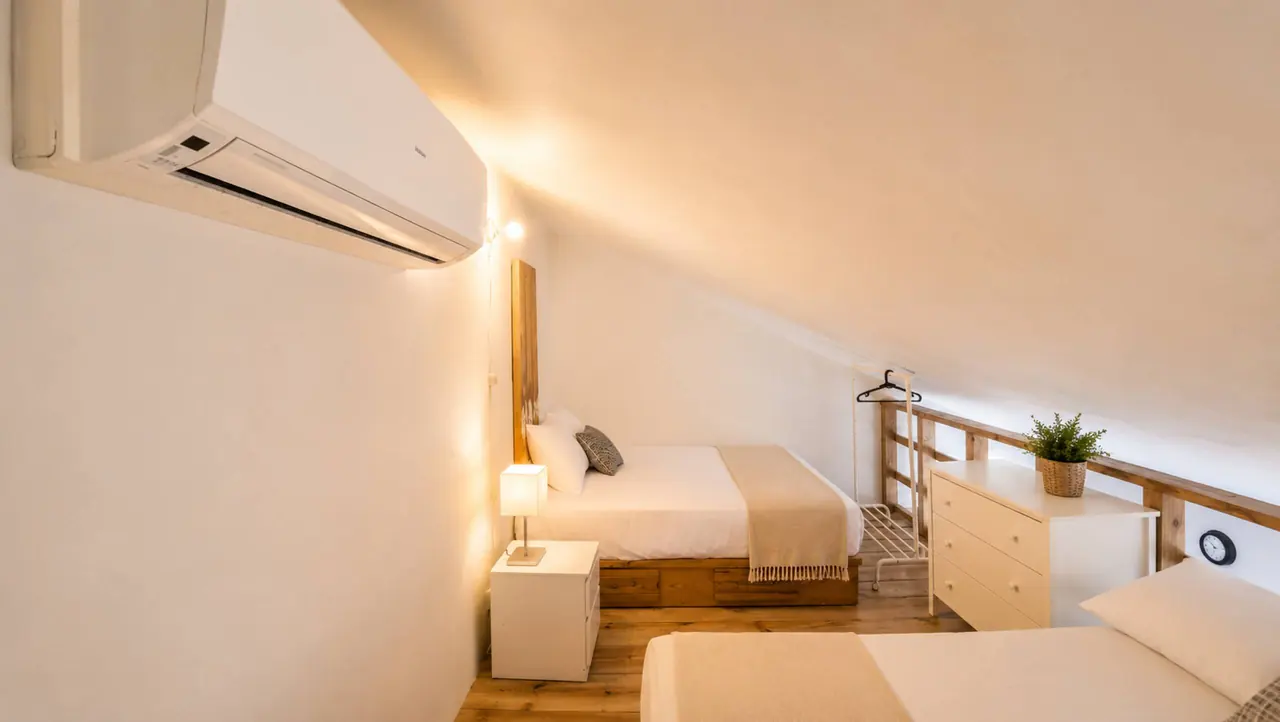 Cadaqués sur la plage: Chambres