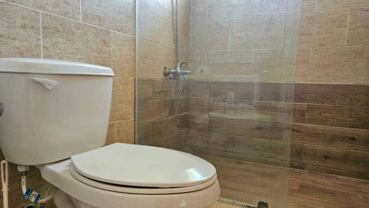 Cadaqués sur la plage: Salles de bain