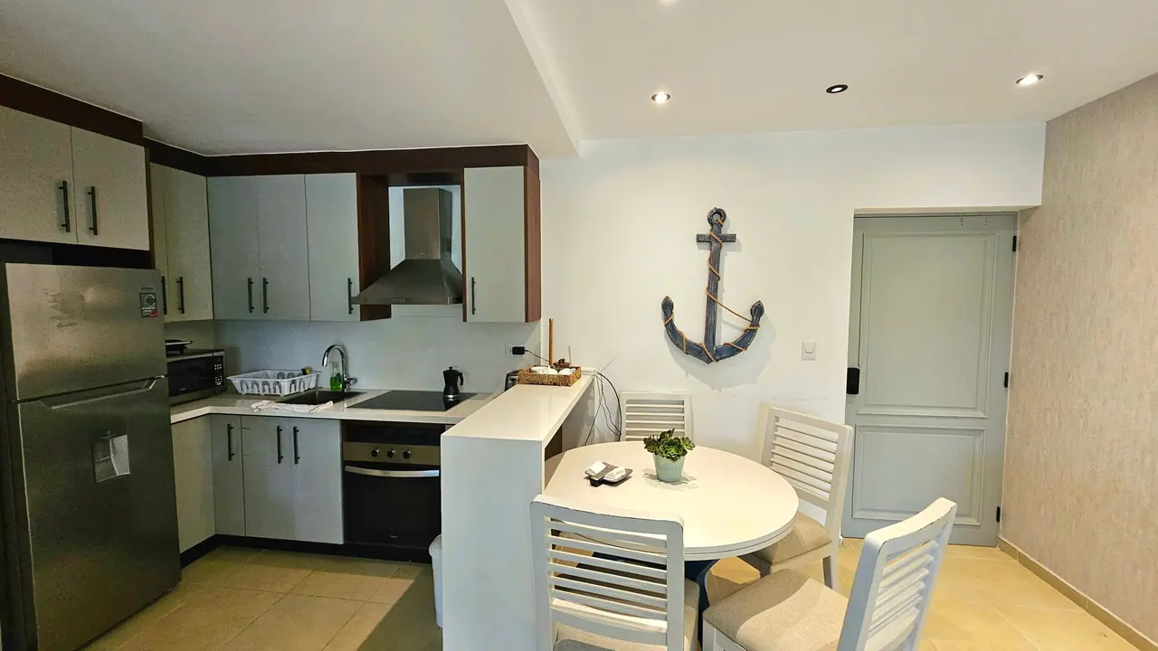 Cadaqués, plage et parc aquatique: Salle à manger