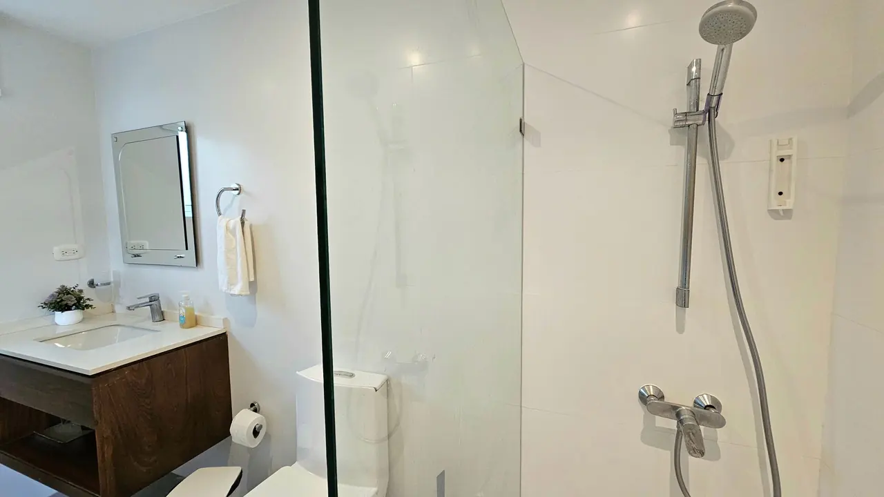 Cadaqués, plage et parc aquatique: Salles de bain