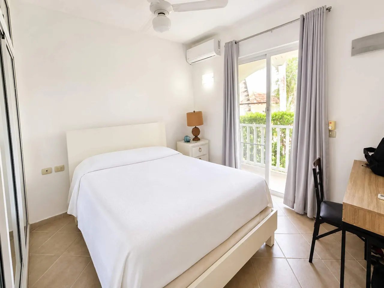 Condo Tracadero: Bedrooms