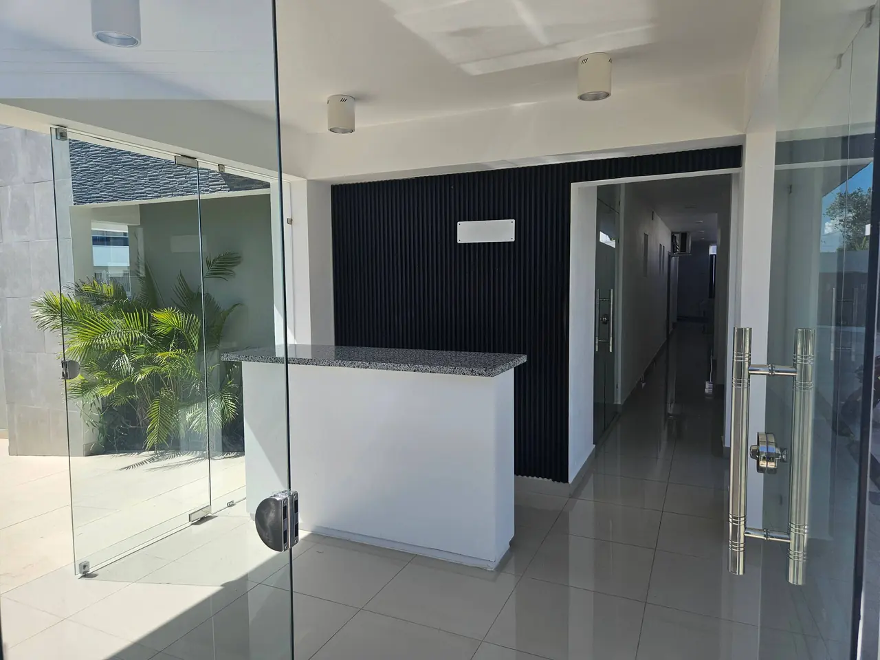 Two suites: Outside