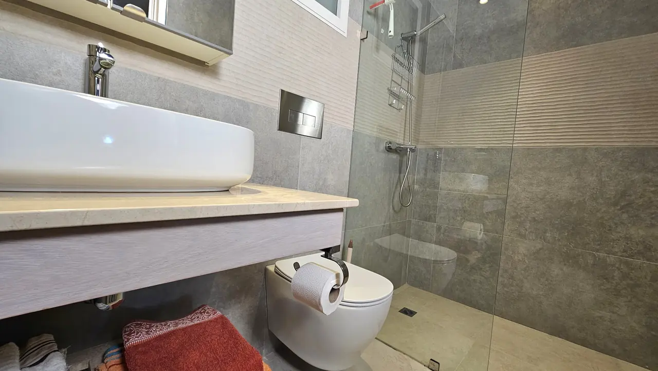 Estrella Dominicus: Bathrooms