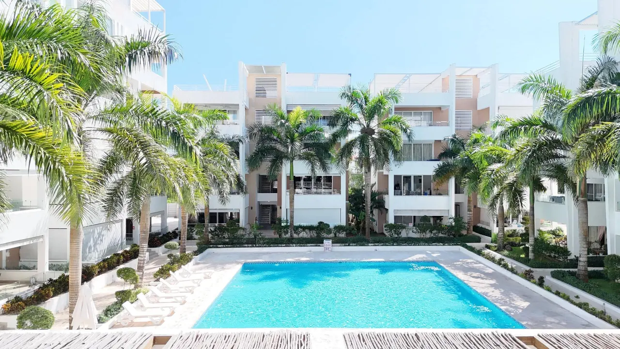 Studio with pool and gym: More photos