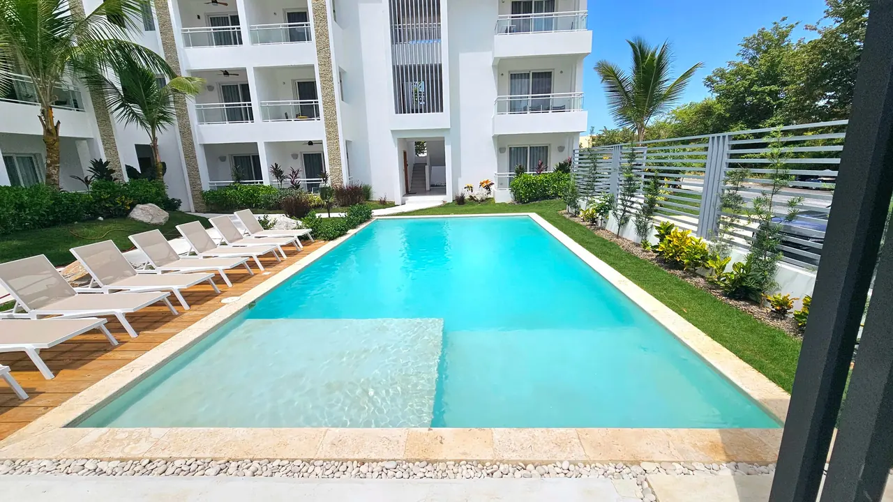 Coral Azul Studio: Pool