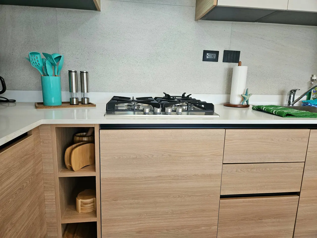 Penthouse Estrella: Kitchen