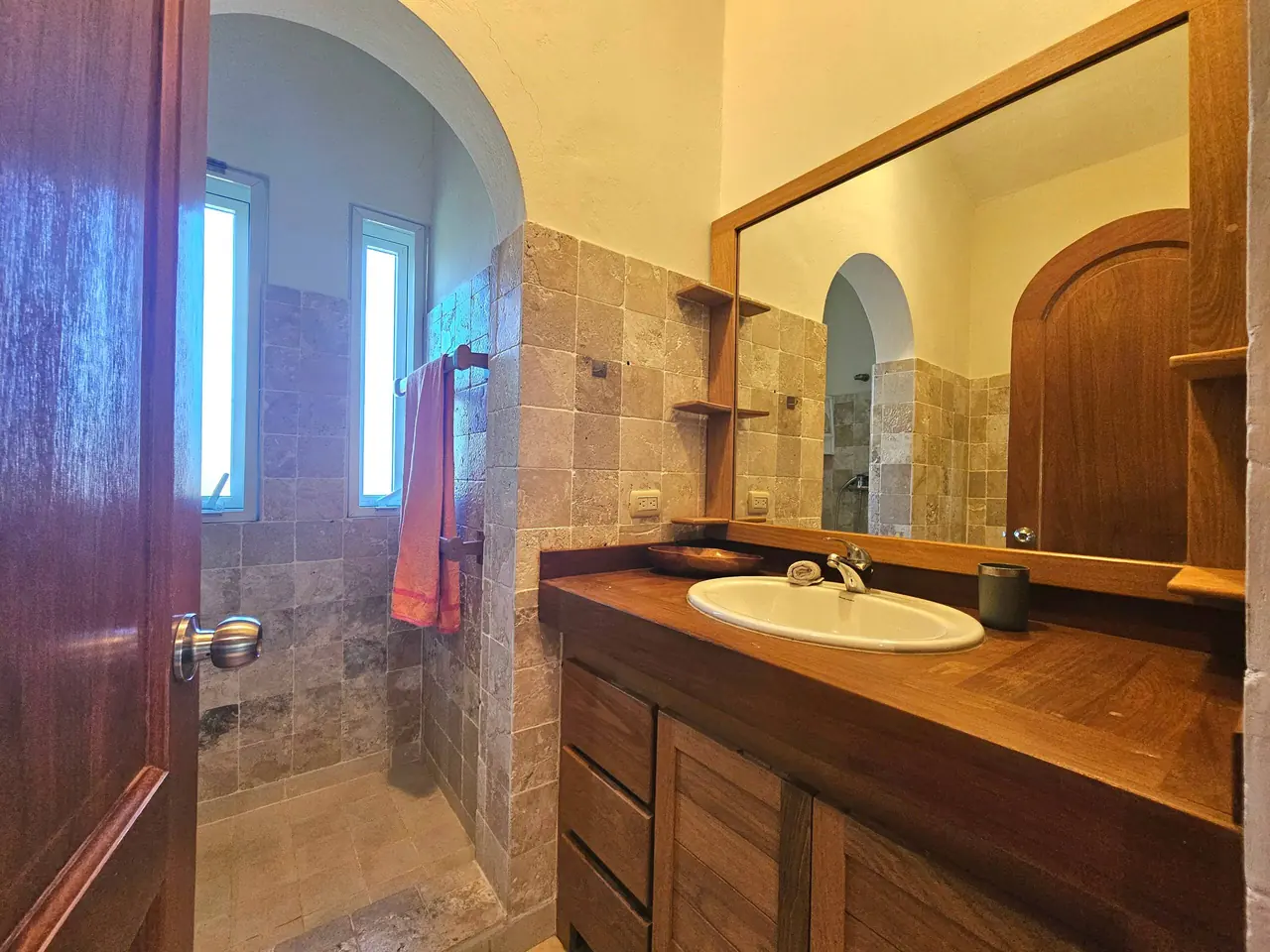 Tamarindo: Salles de bain