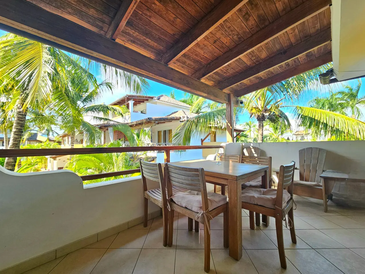 Tamarindo: Extérieur