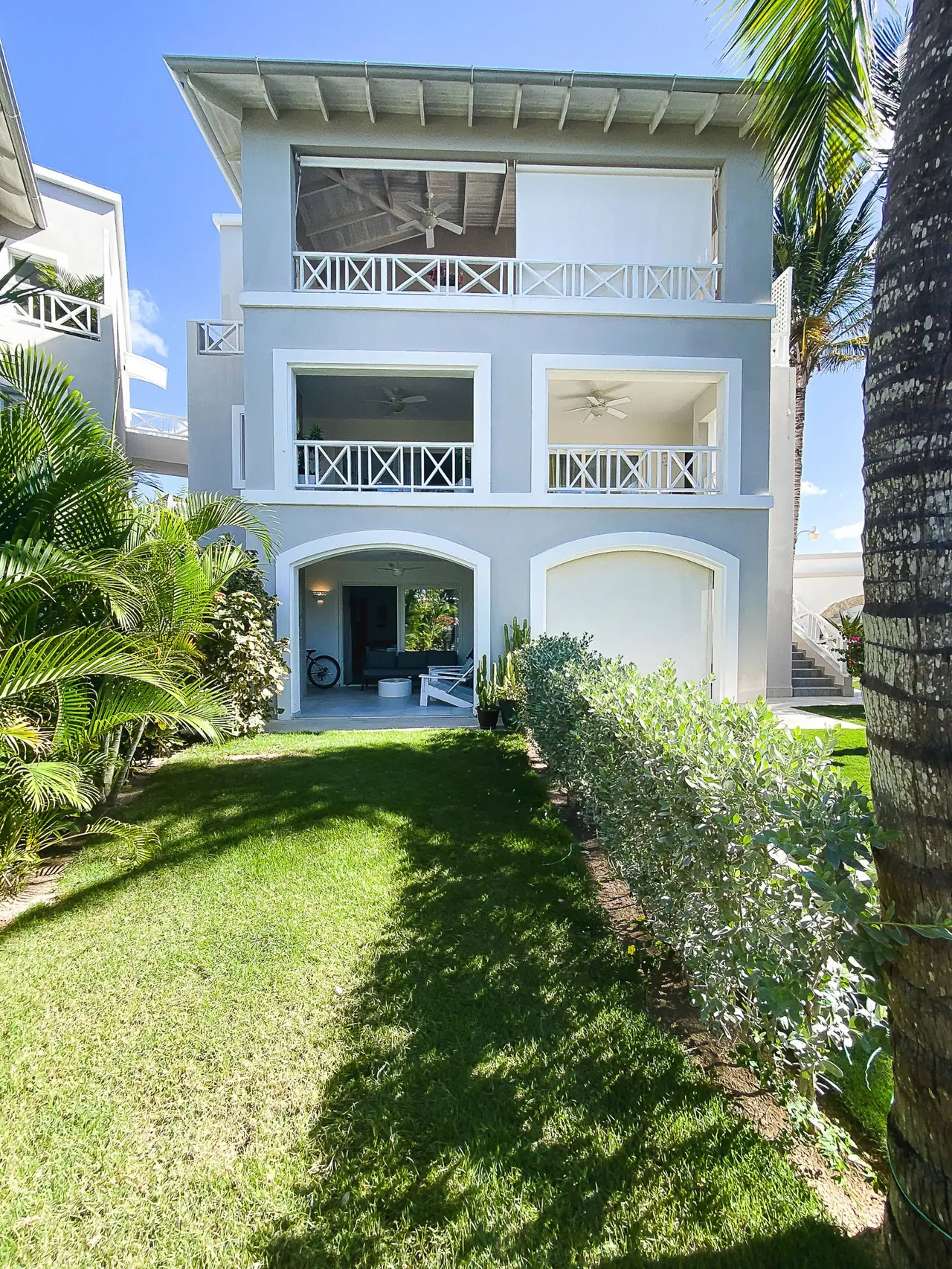 Tracadero Luxe: Backyard