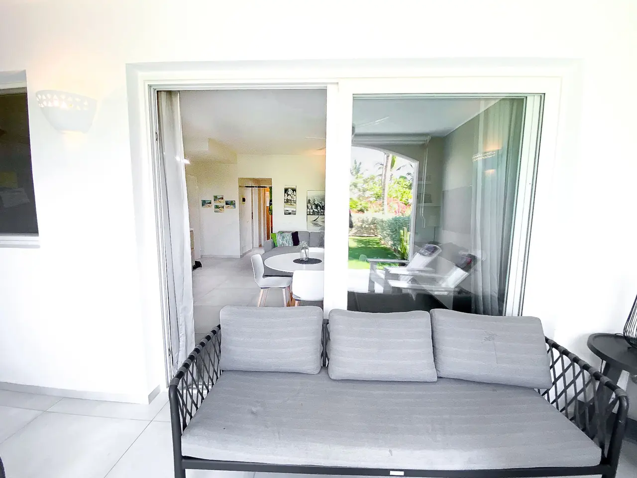Tracadero Luxe: Balcony